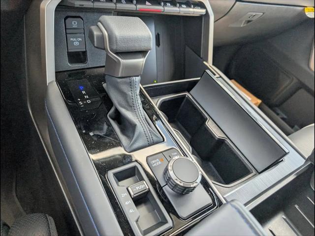 2026 Toyota Tundra Platinum CrewMax 5.5' Bed