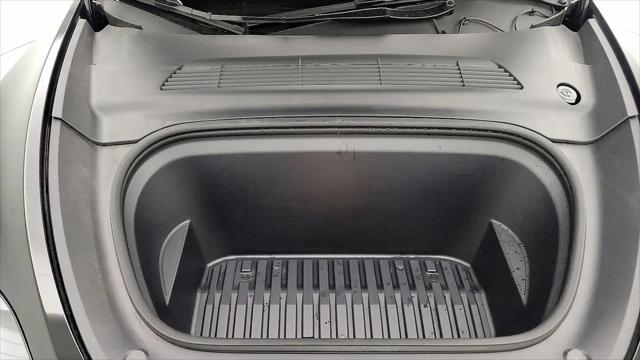 2025 Tesla Model Y Long Range Dual Motor All-Wheel Drive