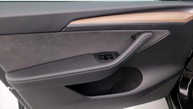 2025 Tesla Model Y Long Range Dual Motor All-Wheel Drive