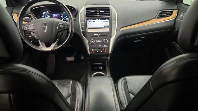 2016 Lincoln MKC Select