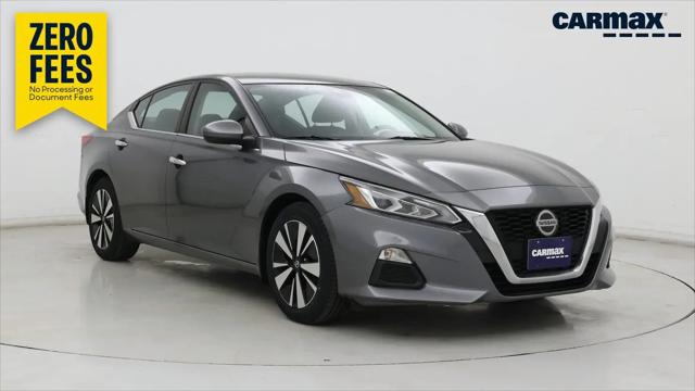 2021 Nissan Altima SV FWD for sale in Madison, WI
