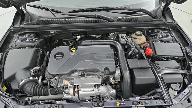 2022 Chevrolet Malibu FWD LT