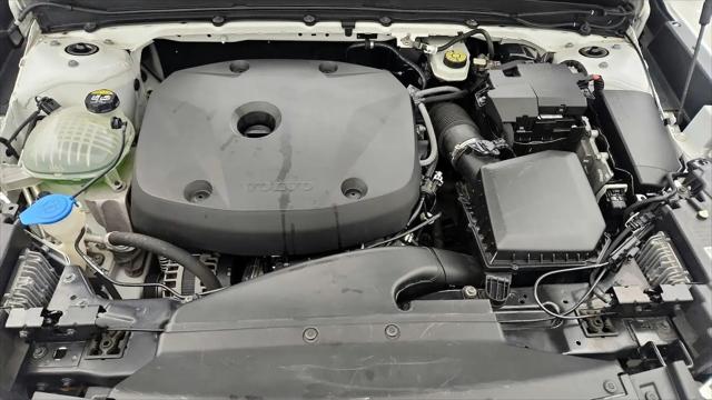 2019 Volvo XC40 T5 Momentum