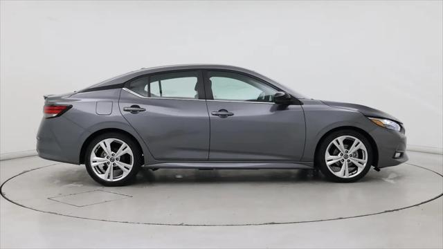 2022 Nissan Sentra SR Xtronic CVT