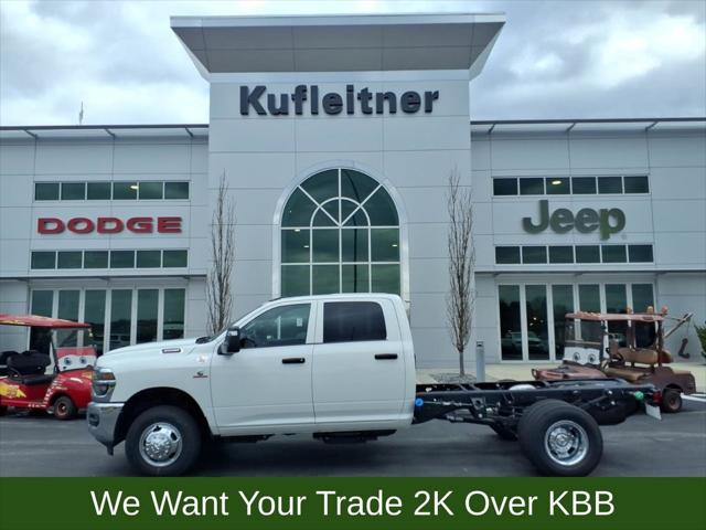 2026 RAM Ram 3500 Chassis Cab RAM 3500 TRADESMAN CREW CAB CHASSIS 4X4 60 CA