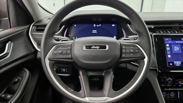 2024 Jeep Grand Cherokee Laredo 4x2