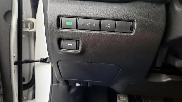 2022 Nissan Sentra SV Xtronic CVT