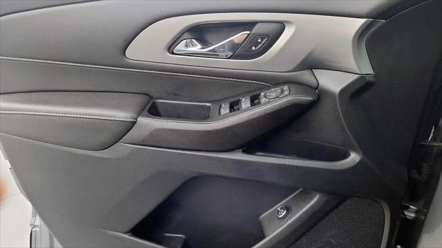 2023 Chevrolet Traverse AWD LT Leather