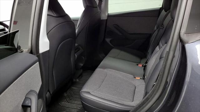 2026 Tesla Model Y Premium Rear-Wheel Drive