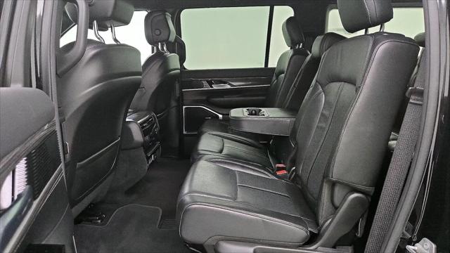 2022 Jeep Wagoneer Series II 4x2