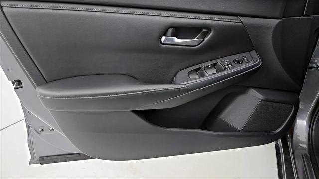 2023 Nissan Sentra SV Xtronic CVT