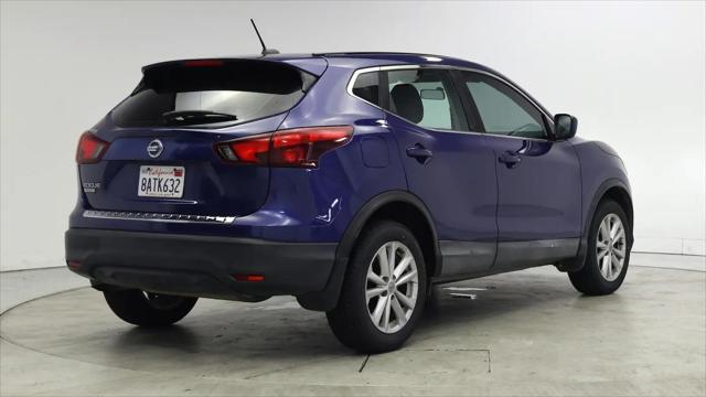 2017 Nissan Rogue Sport S