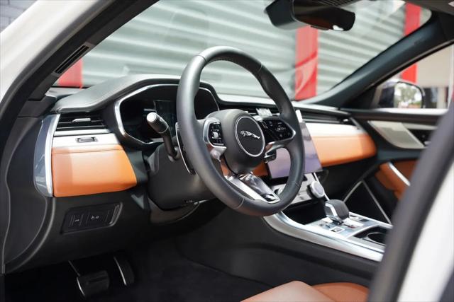 2024 Jaguar XF R-Dynamic SE P250 AWD Automatic
