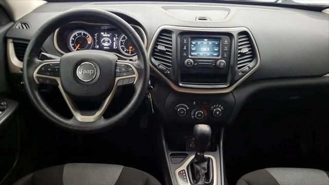 2017 Jeep Cherokee Sport FWD
