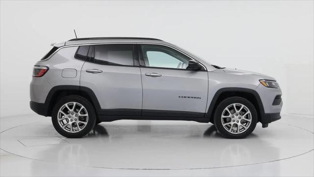 2022 Jeep Compass Latitude Lux 4x4