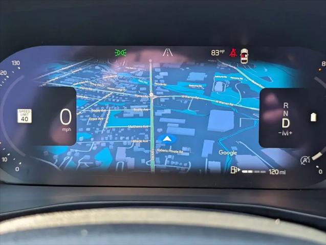 2023 Volvo XC40 B5 Ultimate Bright Theme