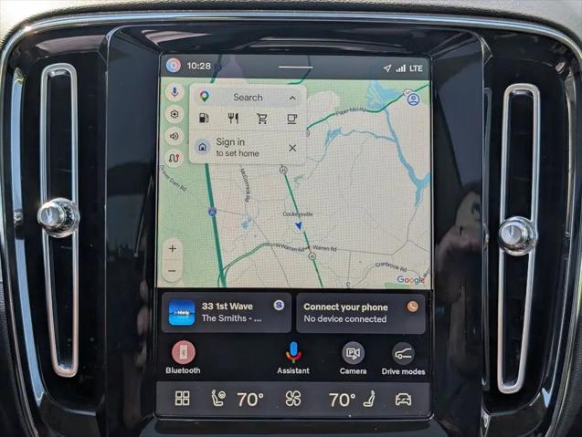 2023 Volvo XC40 B5 Ultimate Bright Theme