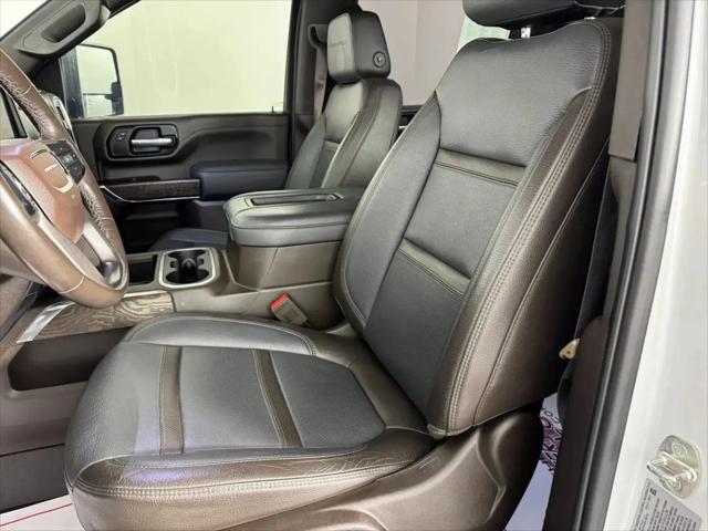2022 GMC Sierra 2500HD 4WD Crew Cab Standard Bed Denali