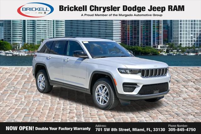 2026 Jeep Grand Cherokee Laredo 4x2