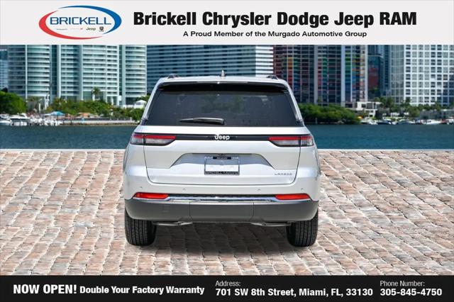 2026 Jeep Grand Cherokee Laredo 4x2