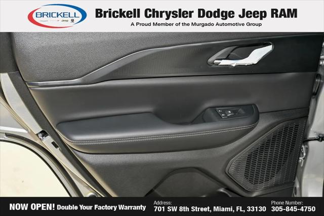 2026 Jeep Grand Cherokee Laredo 4x2