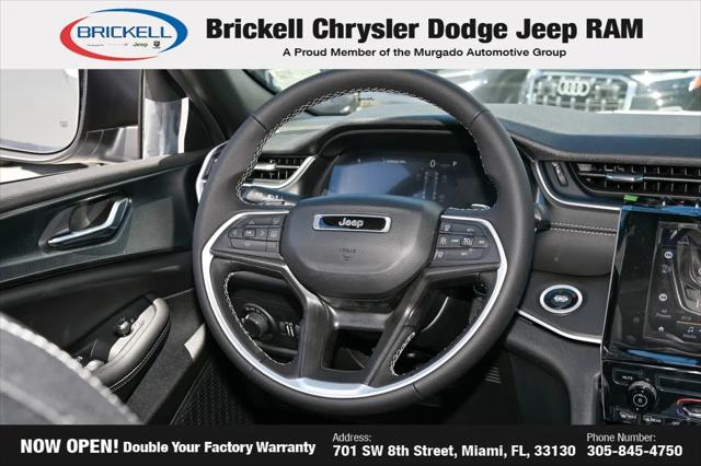 2026 Jeep Grand Cherokee Laredo 4x2