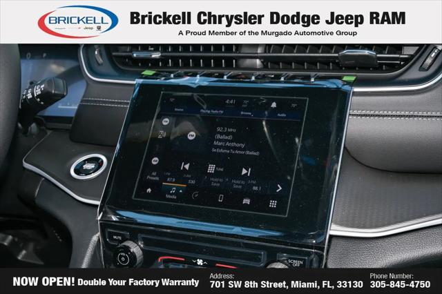 2026 Jeep Grand Cherokee Laredo 4x2
