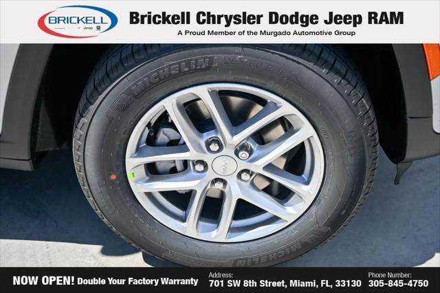 2026 Jeep Grand Cherokee Laredo 4x2