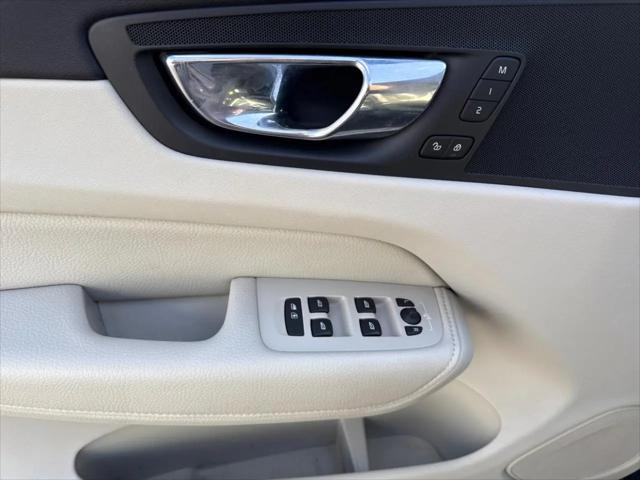 2018 Volvo XC60 T6 Momentum