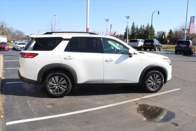 2022 Nissan Pathfinder SV 2WD