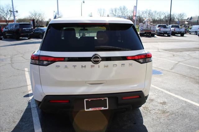 2022 Nissan Pathfinder SV 2WD