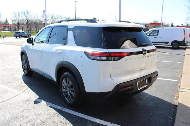 2022 Nissan Pathfinder SV 2WD