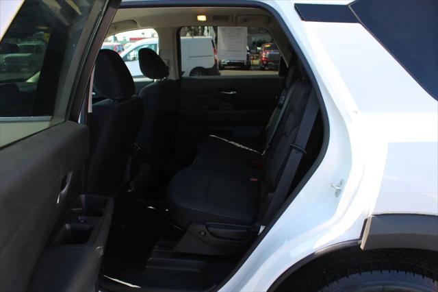 2022 Nissan Pathfinder SV 2WD