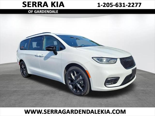 2025 Chrysler Pacifica Limited for sale in Gardendale, AL