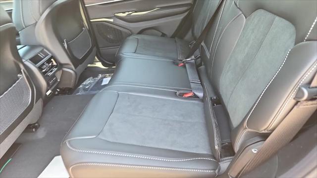2026 Jeep Grand Cherokee Altitude 4x2