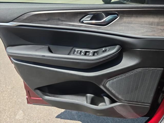 2026 Jeep Grand Cherokee Altitude 4x2