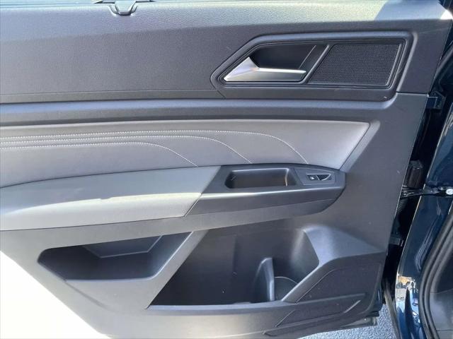 2022 Volkswagen Atlas 2.0T SE w/Technology