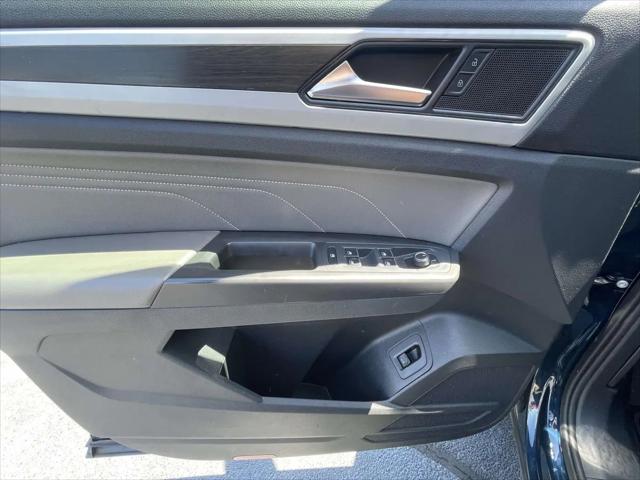2022 Volkswagen Atlas 2.0T SE w/Technology