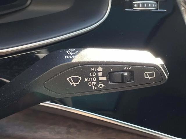 2023 Audi Q8 Premium Plus 55 TFSI quattro Tiptronic