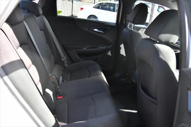 2020 Chevrolet Malibu FWD 1FL