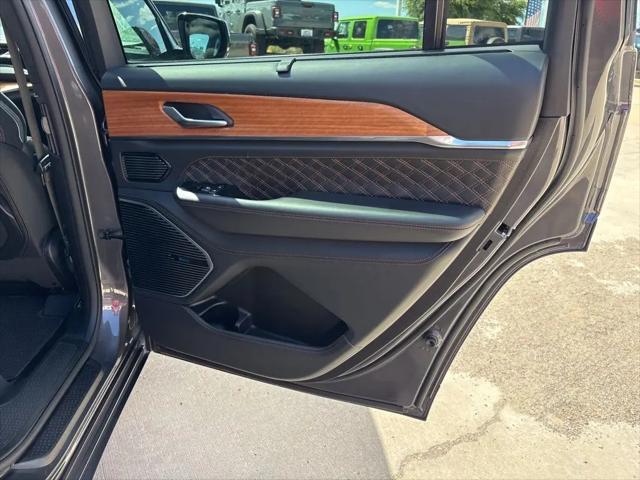 2023 Jeep Grand Cherokee L Summit Reserve 4x4