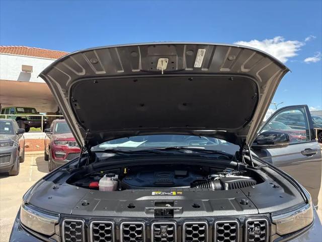 2023 Jeep Grand Cherokee L Summit Reserve 4x4