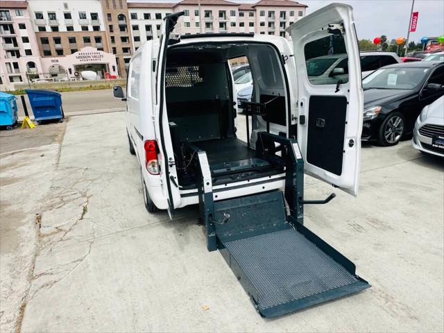 2017 Nissan NV200 SV