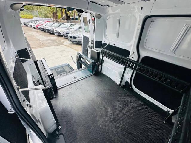 2017 Nissan NV200 SV