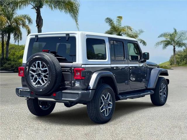 2026 Jeep Wrangler 4-Door Sahara 4x4