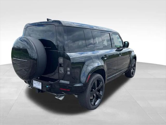 2026 Land Rover Defender P525 V8