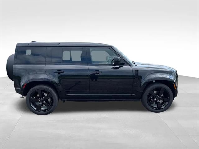 2026 Land Rover Defender P525 V8