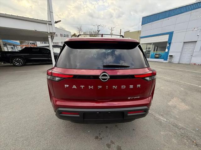 2024 Nissan Pathfinder SV 4WD