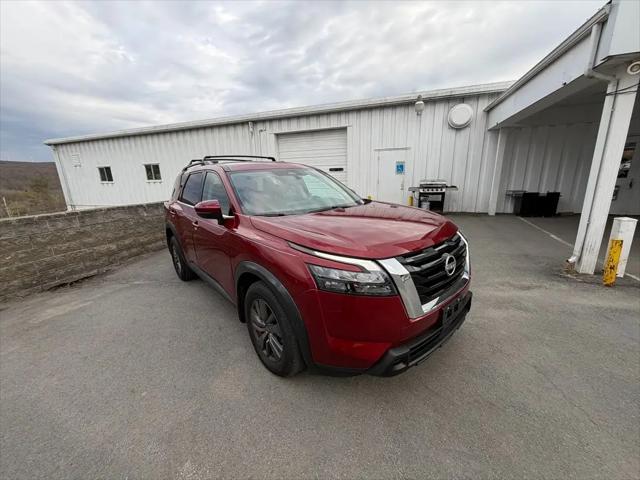 2024 Nissan Pathfinder SV 4WD