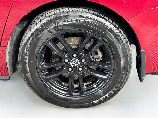 2023 Toyota Sienna Platinum